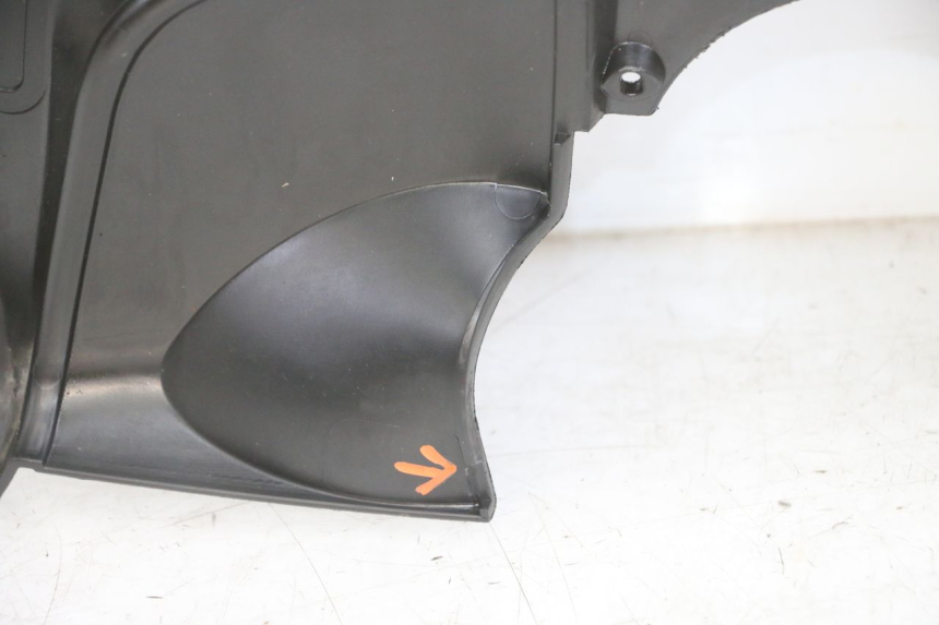 photo de TACHO VERKLEIDUNG PIAGGIO MP3 LT 300 (2010 - 2016) - Zoom auf Komponenten