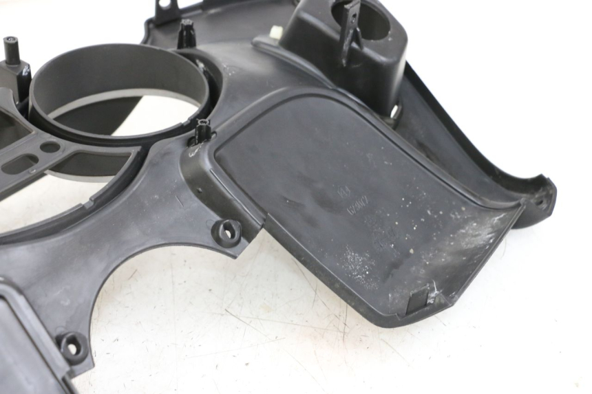 photo de TACHOMETERBLENDE PIAGGIO MP3 125 (2006 - 2014) - Alternative Perspektive