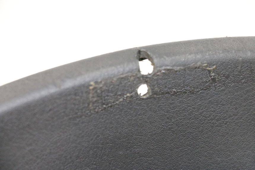 photo de TACHOMETERBLENDE PIAGGIO MP3 125 (2006 - 2014) - Oberflächenzustand und Material