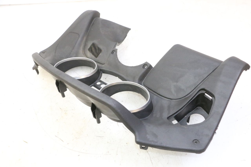 photo de TACHO VERKLEIDUNG PIAGGIO MP3 RL 250 (2006 - 2010) - Details der Befestigungspunkte