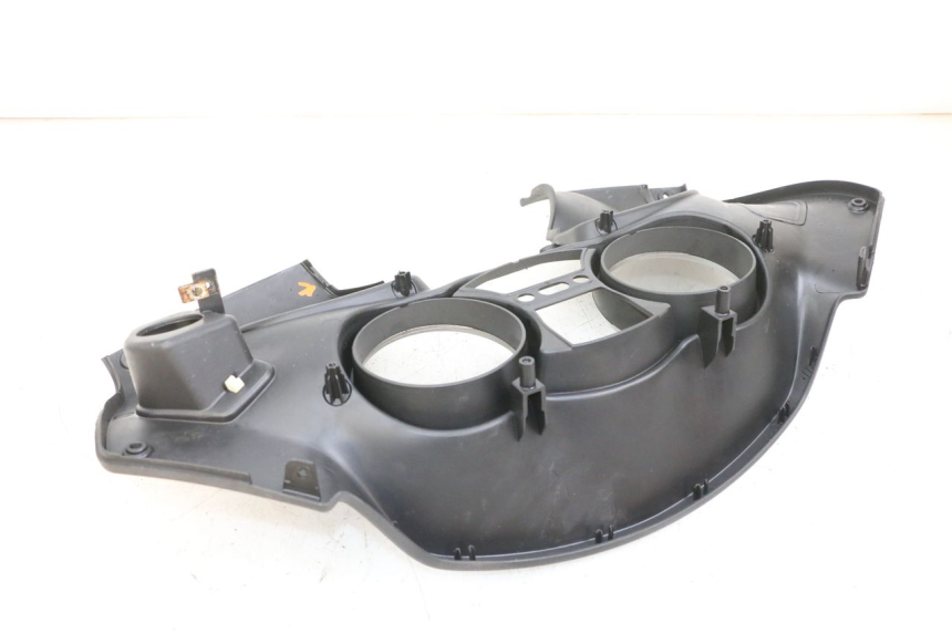 photo de TACHOMETERBLENDE PIAGGIO MP3 125 (2006 - 2014) - Oberflächenzustand und Material