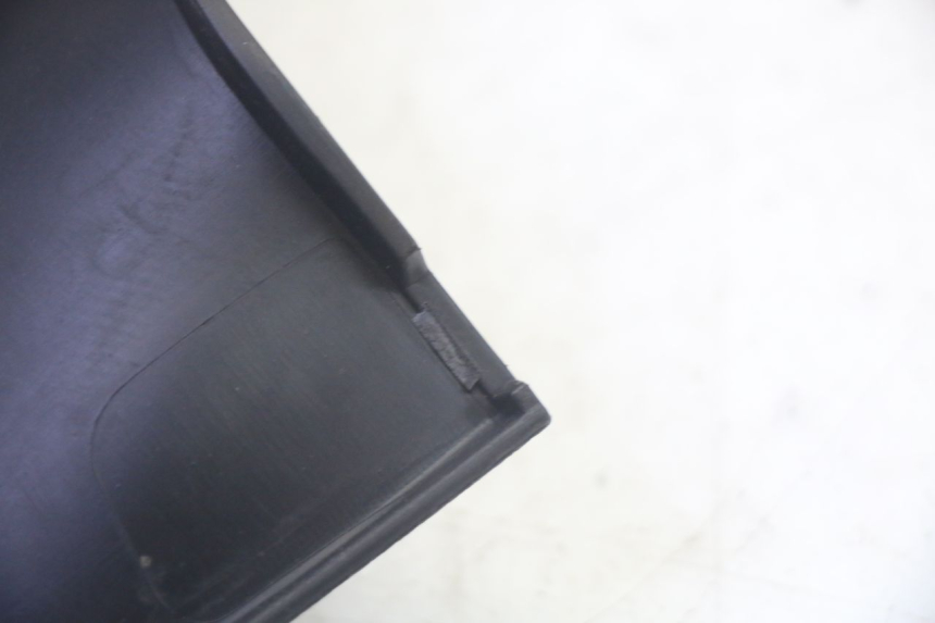 photo de TACHO VERKLEIDUNG PIAGGIO MP3 RL 250 (2006 - 2010) - Technische Nahaufnahme