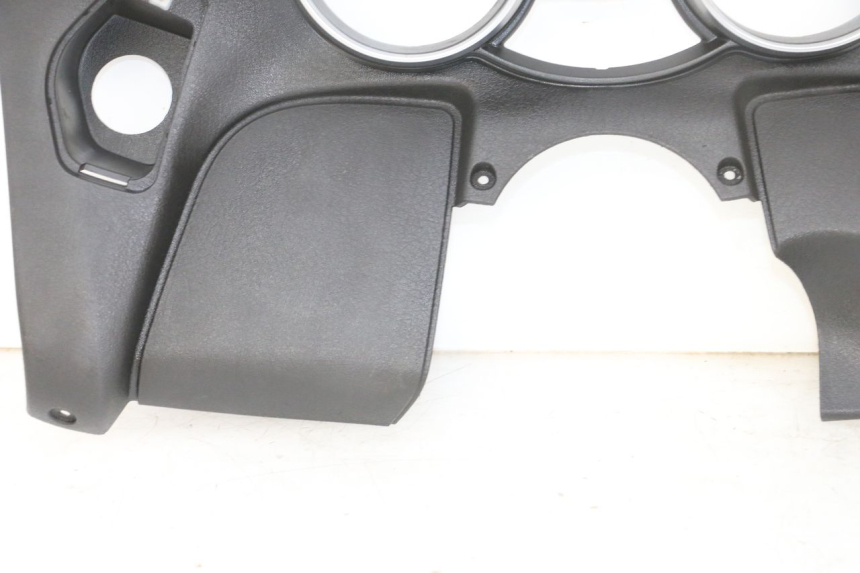 photo de TACHO VERKLEIDUNG PIAGGIO MP3 RL 250 (2006 - 2010) - Charakteristische Merkmale