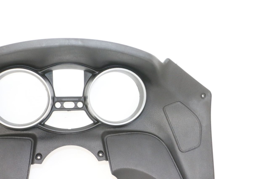 photo de TACHO VERKLEIDUNG PIAGGIO MP3 RL 250 (2006 - 2010) - Kennzeichnungen und Originalreferenzen