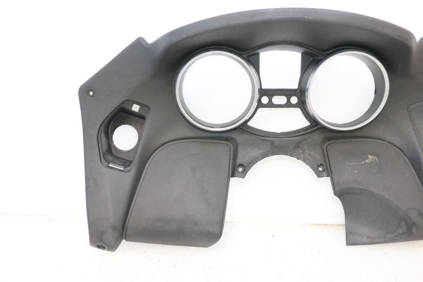 photo de TACHO VERKLEIDUNG PIAGGIO MP3 RL 250 (2006 - 2010) - Hochauflösende Nahaufnahme