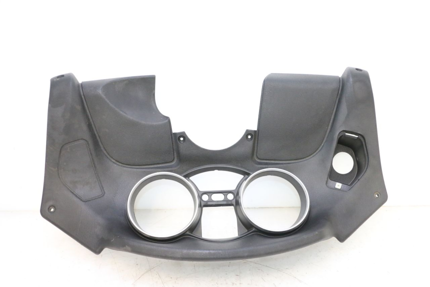 photo de TACHOMETERBLENDE PIAGGIO MP3 125 (2006 - 2014) - Zoom auf Gebrauchszustand