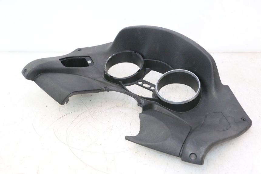 photo de TACHOMETERBLENDE PIAGGIO MP3 500 (2011 - 2015) - Details der Befestigungspunkte