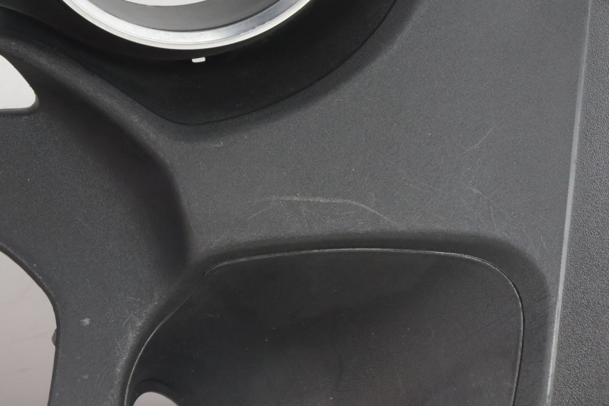photo de TACHO VERKLEIDUNG PIAGGIO MP3 500 (2016 - 2018) - Alternative Perspektive