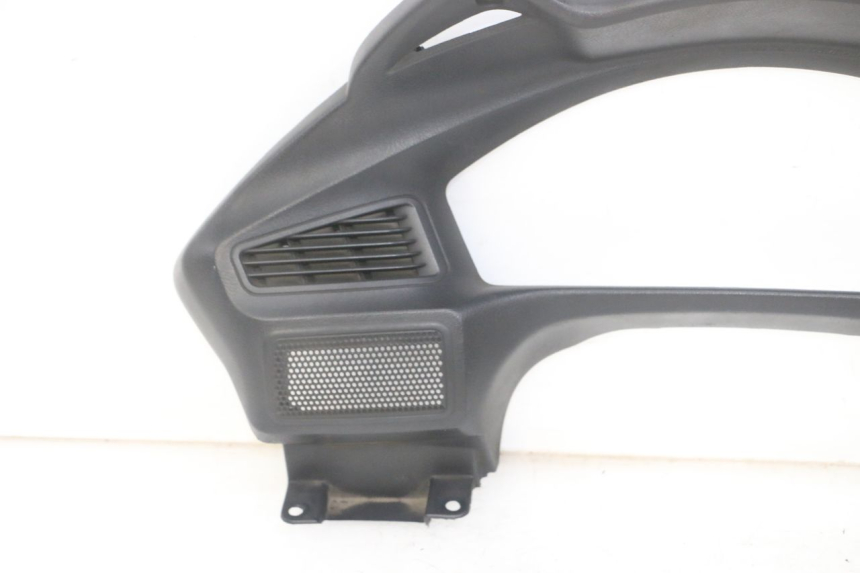 photo de TACHO VERKLEIDUNG HONDA NTV DEAUVILLE ABS 700 (2007 - 2016) - Details der Befestigungspunkte