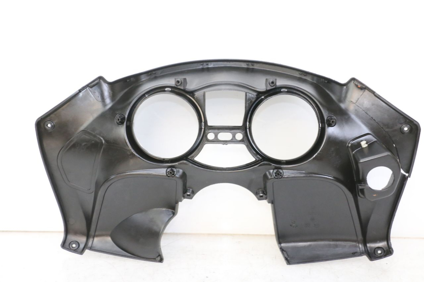 photo de TACHOMETERBLENDE PIAGGIO MP3 LT 400 (2007 - 2012) - Details der Befestigungspunkte