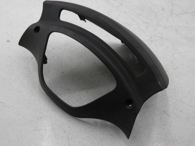 photo de TACHO VERKLEIDUNG PIAGGIO X9 EVOLUTION 125 (2003 - 2007) - Detailansicht des Bauteils