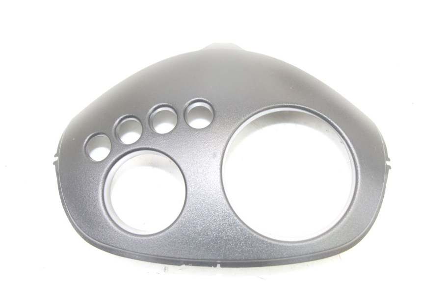 photo de TACHOMETERBLENDE PIAGGIO ZIP 4T 50 (2018 - 2020) - Hauptansicht