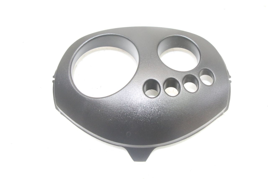 photo de TACHOMETERBLENDE PIAGGIO ZIP 4T 50 (2018 - 2020) - Detailansicht des Bauteils