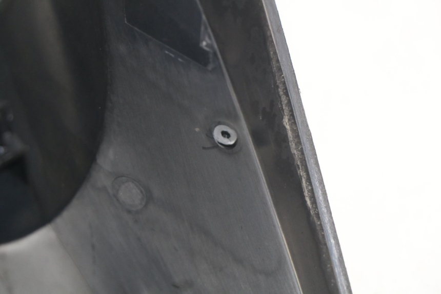 photo de TACHO VERKLEIDUNG PEUGEOT SATELIS 300 (2012 - 2015) - Zoom auf Gebrauchszustand