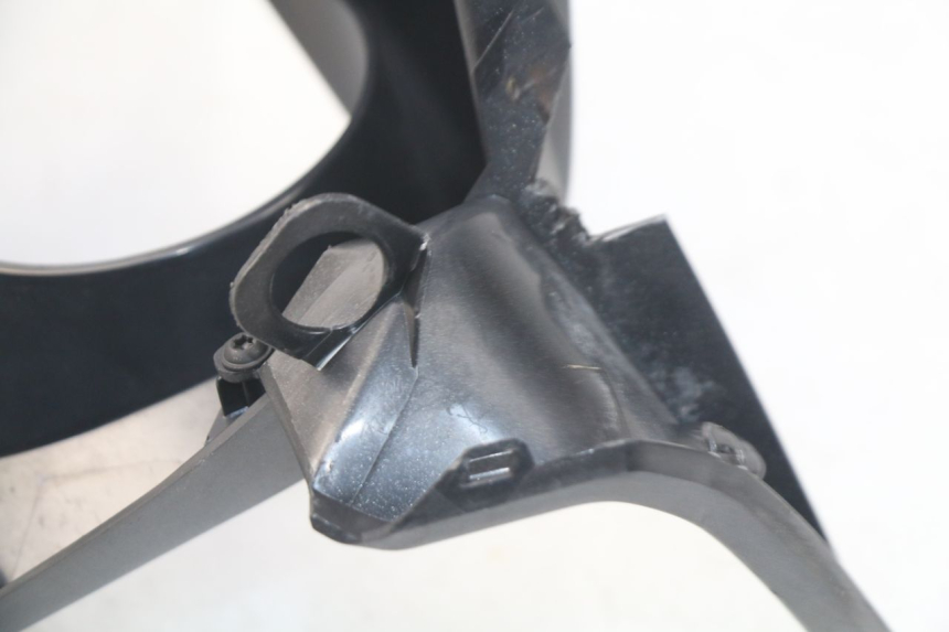 photo de TACHO VERKLEIDUNG PEUGEOT SATELIS 500 (2007 - 2013) - Zoom auf Gebrauchszustand