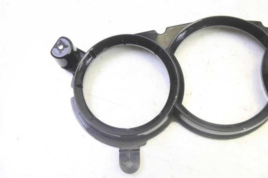 photo de TACHO VERKLEIDUNG PEUGEOT SATELIS 125 (2013 - 2018) - Detailansicht des Bauteils