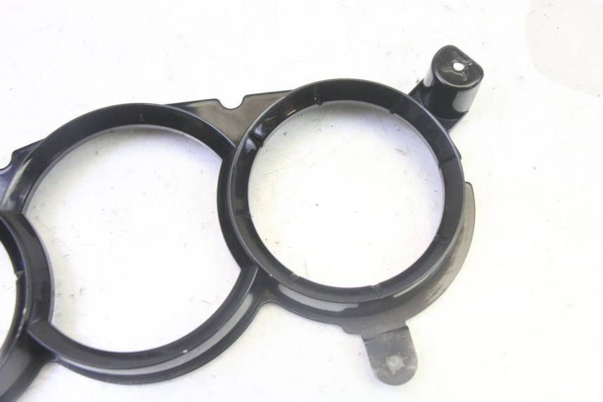 photo de TACHO VERKLEIDUNG PEUGEOT SATELIS 125 (2013 - 2018) - Zoom auf Gebrauchszustand