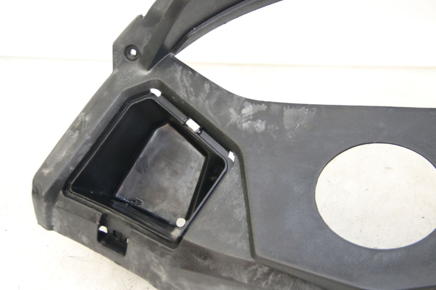 photo de TACHO VERKLEIDUNG RAZZO STEED 125 (2012 - 2018) - Detailansicht des Bauteils