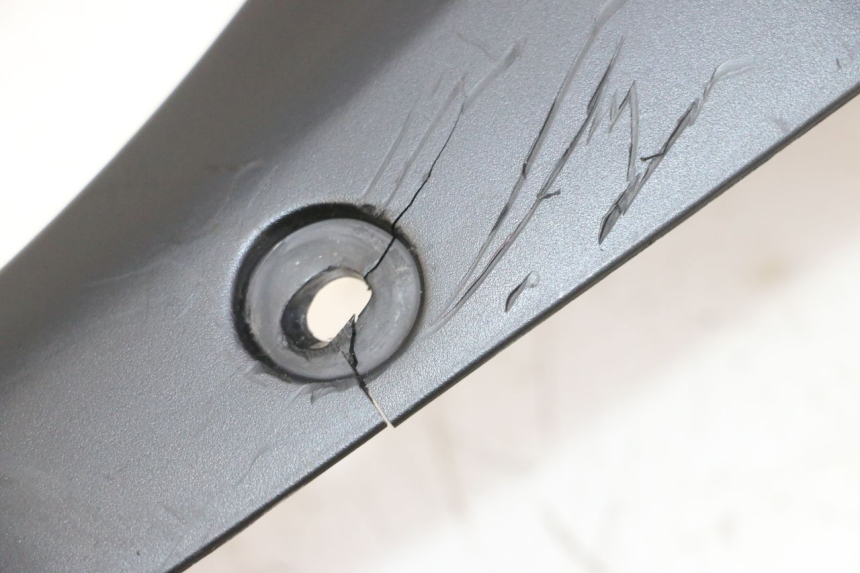 photo de TACHOMETERBLENDE YAMAHA TDM ABS 900 (2002 - 2014) - Detailansicht des Bauteils