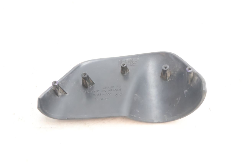 photo de TACHOMETERBLENDE PEUGEOT TREKKER 50 (1995 - 2004) - Details der Befestigungspunkte
