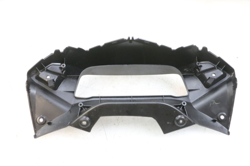 photo de TACHO VERKLEIDUNG YAMAHA TRICITY 300 (2020 - 2024) - Technische Nahaufnahme