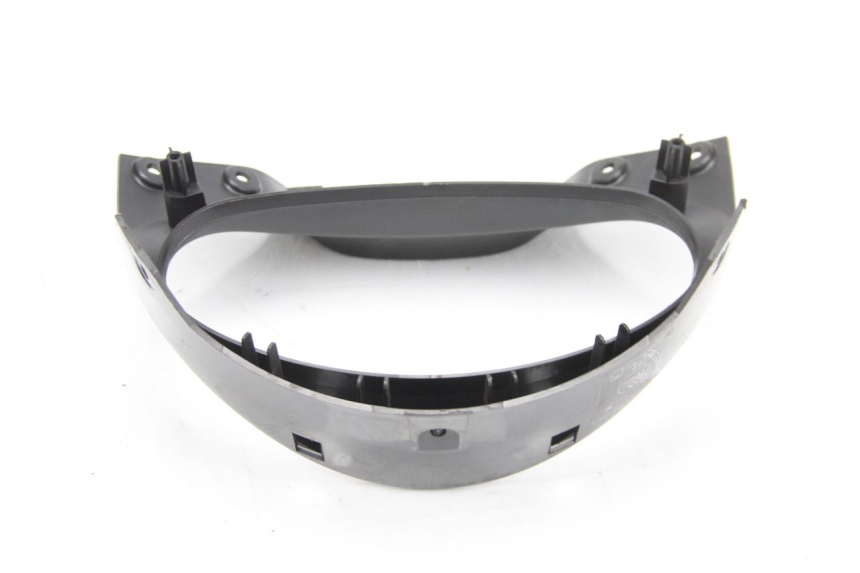 photo de TACHO VERKLEIDUNG SUZUKI UC EPICURO 125 (1999 - 2003) - Zoom auf Gebrauchszustand