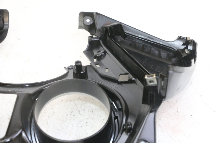 photo de TACHOMETERBLENDE YAMAHA X-MAX XMAX 125 (2010 - 2013) - Geprüftes Gebrauchtteil