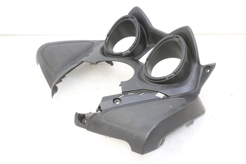 photo de TACHOMETERBLENDE YAMAHA X-MAX XMAX 125 (2010 - 2013) - Details der Befestigungspunkte