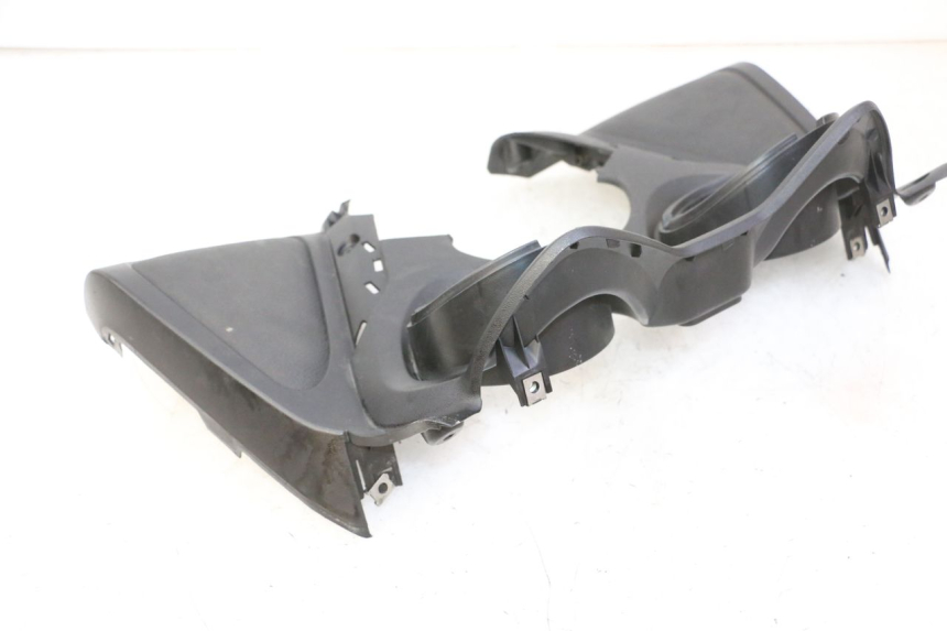 photo de TACHOMETERBLENDE YAMAHA X-MAX XMAX 125 (2010 - 2013) - Oberflächenzustand und Material