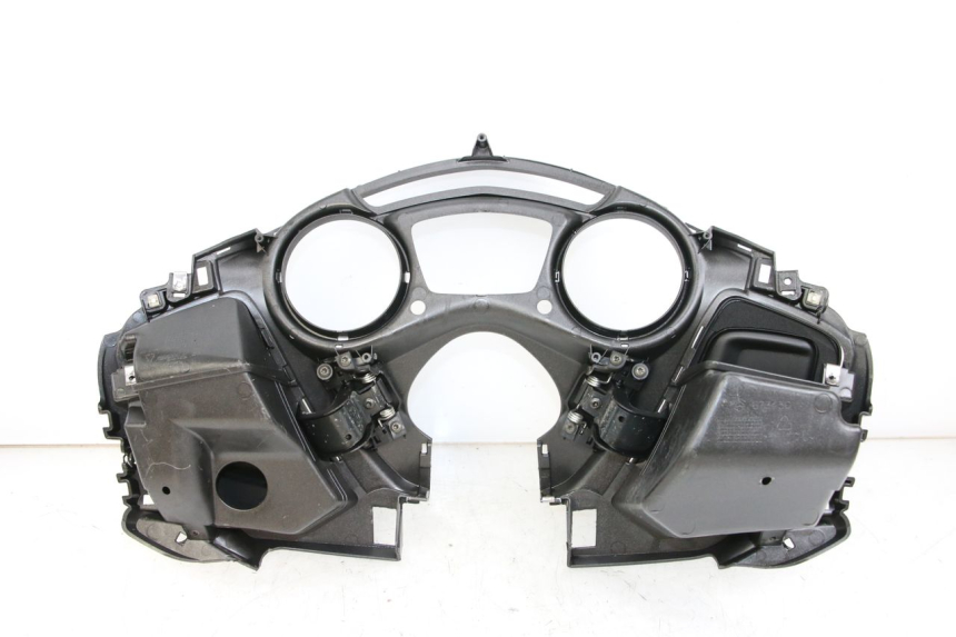 photo de TACHOMETERBLENDE PIAGGIO X10 125 (2012 - 2017) - Alternative Perspektive