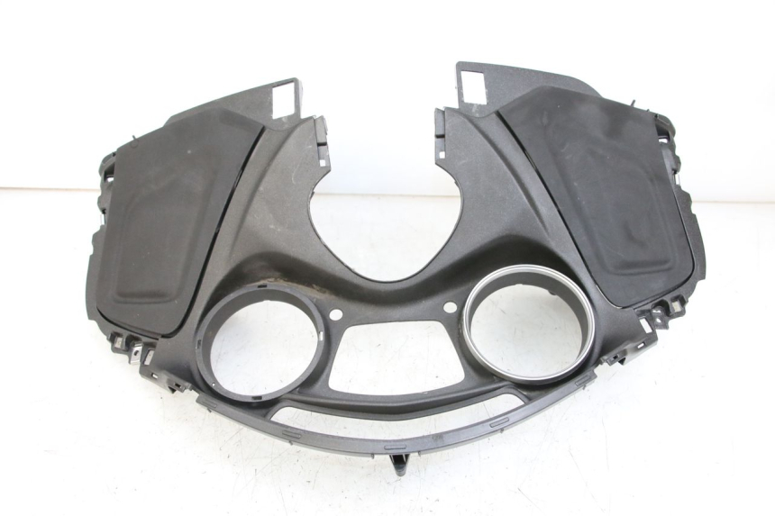 photo de TACHOMETERBLENDE PIAGGIO X10 125 (2012 - 2017) - Technische Nahaufnahme