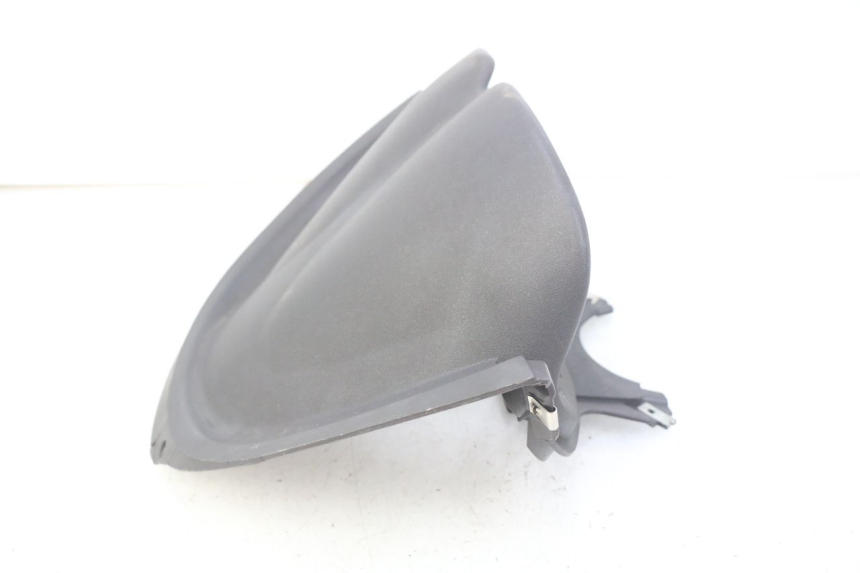 photo de TACHOMETERBLENDE PIAGGIO X8 125 (2004 - 2007) - Zoom auf Gebrauchszustand