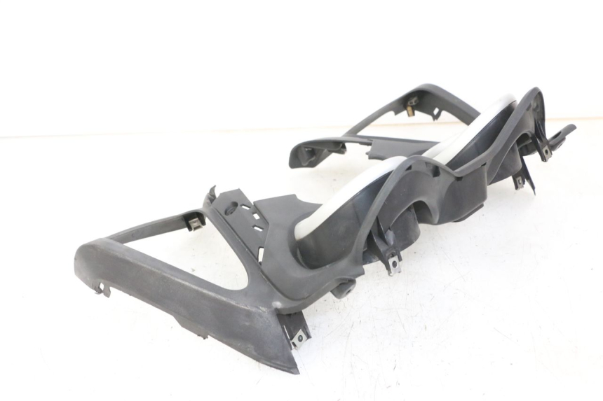 photo de TACHO VERKLEIDUNG YAMAHA X-MAX XMAX ABS 250 (2010 - 2014) - Details der Befestigungspunkte