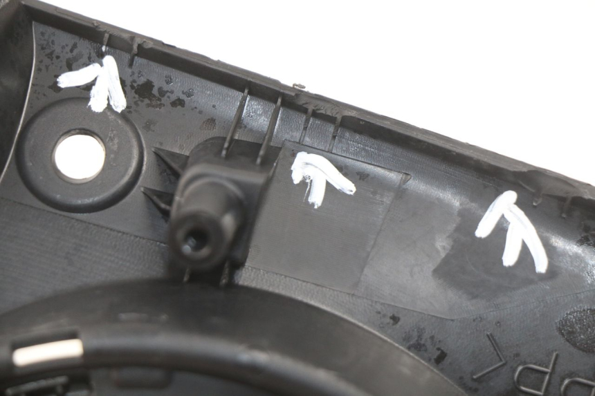 photo de TACHO VERKLEIDUNG YAMAHA YP T-MAX TMAX 530 (2017 - 2020) - Detailansicht des Bauteils