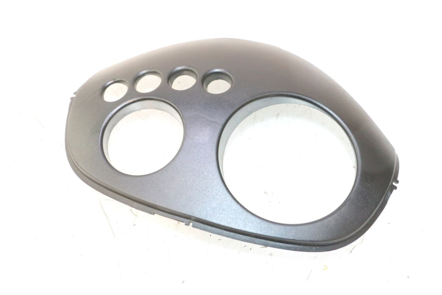 photo de TACHOMETERBLENDE PIAGGIO ZIP 2T 50 (2009 - 2019) - Hauptansicht