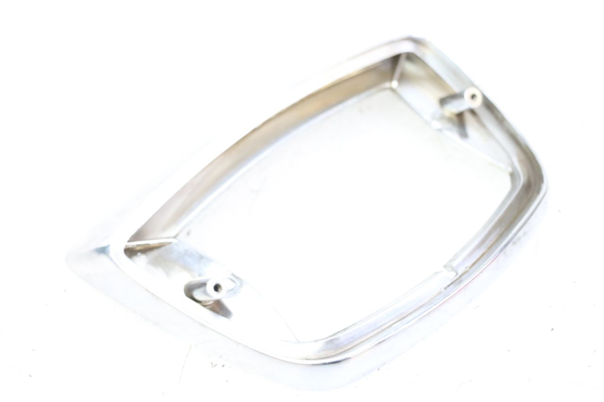 photo de HECKLEUCHTENRAHMEN PIAGGIO VESPA LX 2T 50 (2005 - 2013) - Hauptansicht