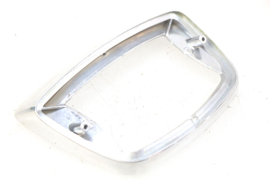 photo de HECKLEUCHTENRAHMEN PIAGGIO VESPA LX 2T 50 (2005 - 2013) - Hauptansicht