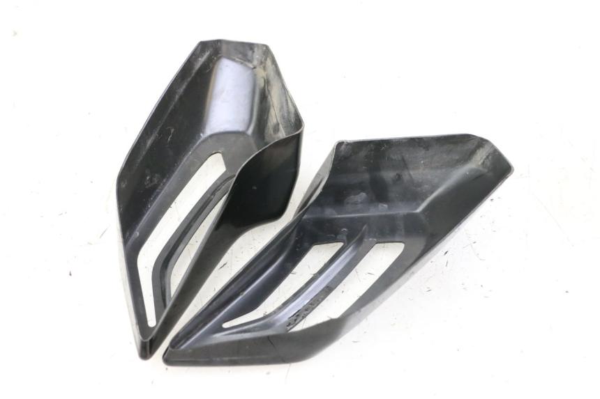 photo de RÜCKLICHT VERKLEIDUNG YAMAHA YP T-MAX TMAX 530 (2017 - 2020) - Detailansicht des Bauteils