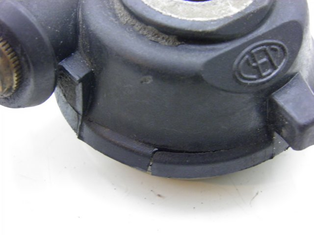 photo de TACHOANTRIEB APRILIA LEONARDO ST 250 (2002 - 2005) - Detailansicht des Bauteils