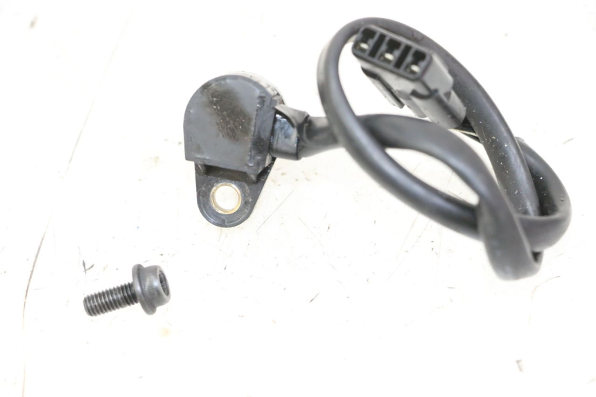 photo de TACHOANTRIEB SUZUKI GSR 750 (2011 - 2017) - Zoom auf Gebrauchszustand