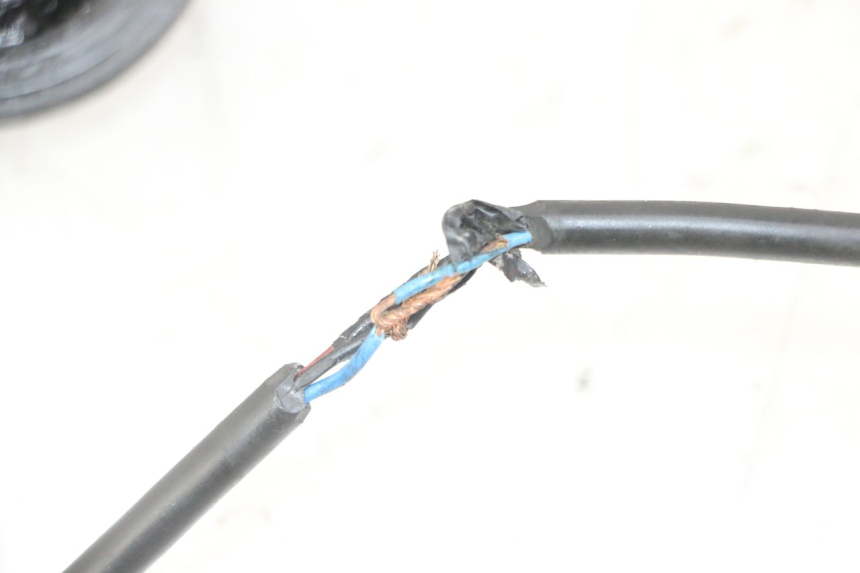 photo de TACHOWELLENANTRIEB YAMAHA XMAX X-MAX 125 (2006 - 2009) - Details der Befestigungspunkte