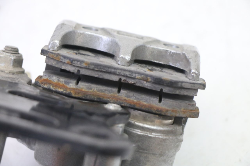 photo de HINTEN BREMSSATTEL CCR DIRT BIKE 125 - Kennzeichnungen und Originalreferenzen