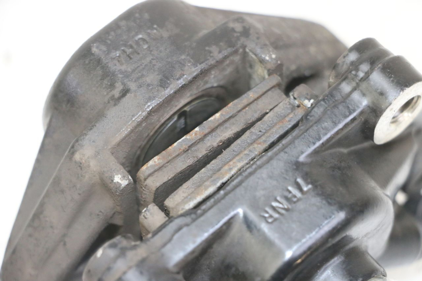 photo de HINTEN BREMSSATTEL SYM FIDDLE 3 III 125 (2014 - 2020) - Zoom auf Gebrauchszustand