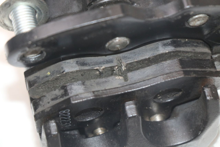 photo de BREMSZANGE HINTEN PIAGGIO MP3 HPE 350 (2018 - 2020) - Details der Befestigungspunkte