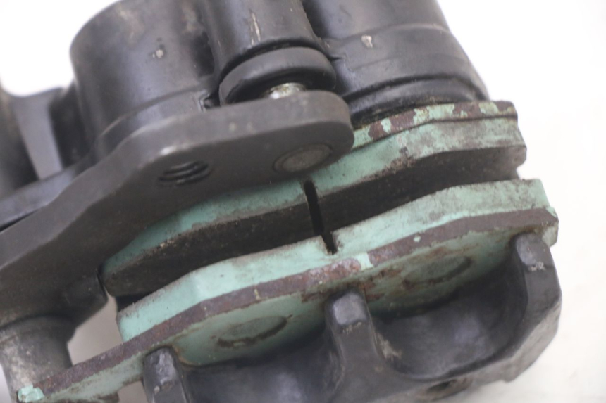 photo de HINTEN BREMSSATTEL PIAGGIO MP3 LT 400 (2007 - 2012) - Details der Befestigungspunkte