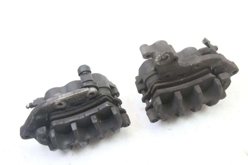 photo de BREMSZANGE HINTEN HONDA NTV DEAUVILLE ABS 700 (2007 - 2016) - Details der Befestigungspunkte