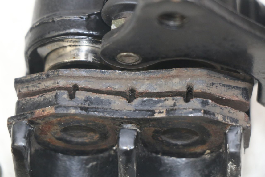 photo de HINTEN BREMSSATTEL YAMASAKI RAPTOR 50 (2013 - 2018) - Zoom auf Gebrauchszustand