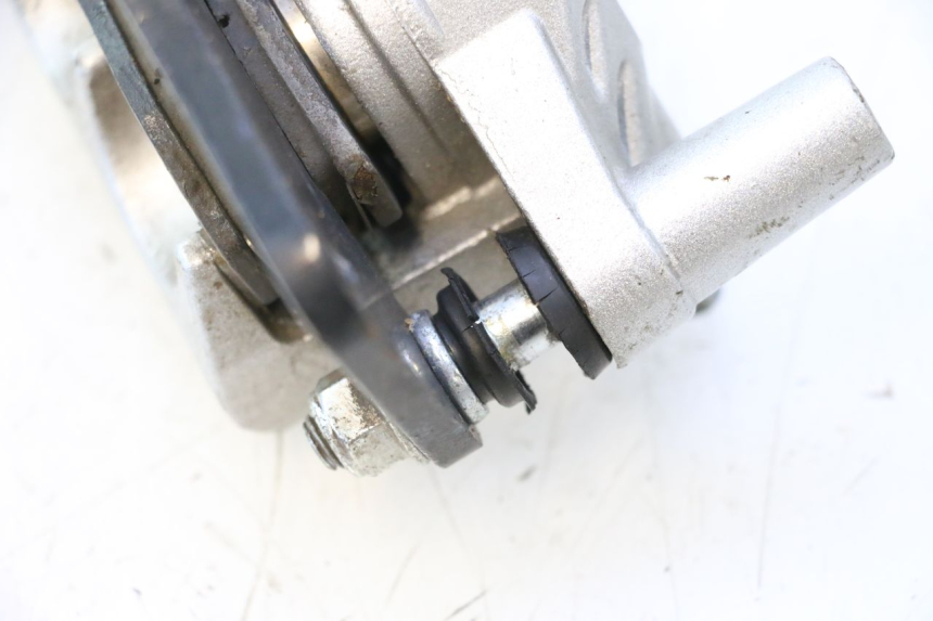 photo de BREMSZANGE HINTEN BAIKU SAKURA 1 (2021 - 2025) - Zoom auf Gebrauchszustand