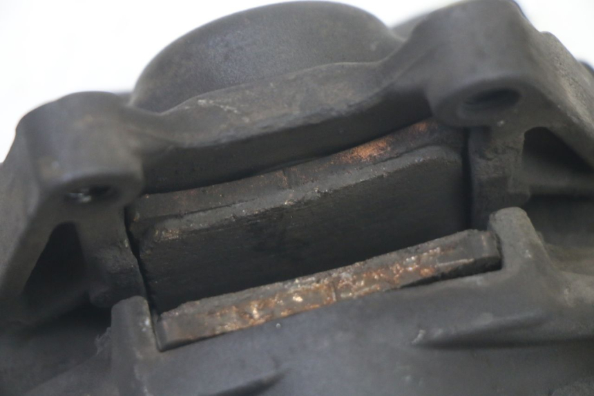 photo de BREMSZANGE HINTEN APRILIA SCARABEO GT TOURING 125 (1999 - 2005) - Details der Befestigungspunkte