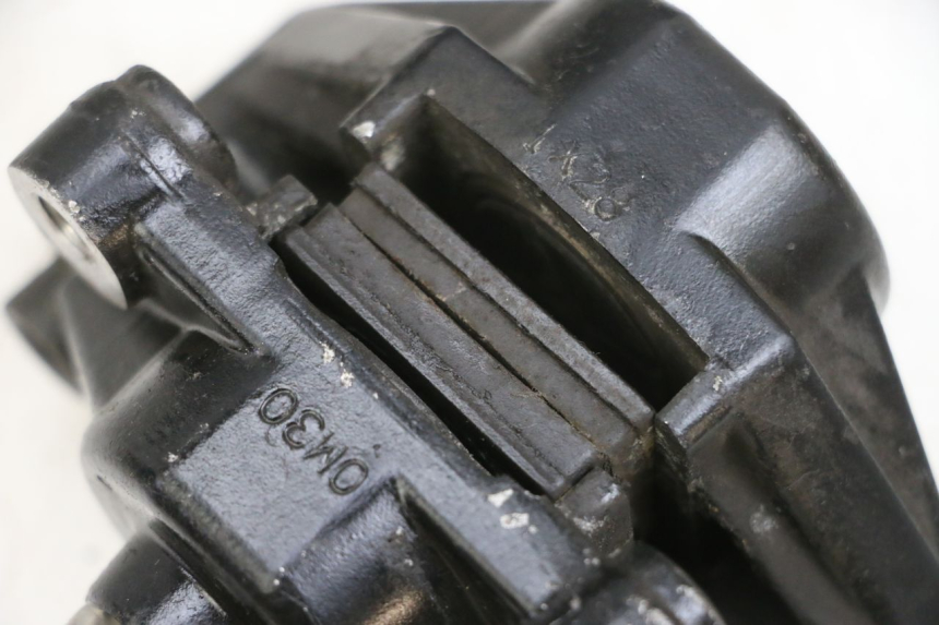 photo de BREMSZANGE HINTEN PEUGEOT TWEET PRO EFI 4T 50 (2021 - 2022) - Zoom auf Gebrauchszustand